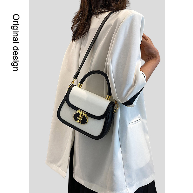 Túi Xách Nữ Đeo Vai Họa Tiết Dạ Thời Trang Phong Cách Hàn Quốc HOKOBI - TDC049