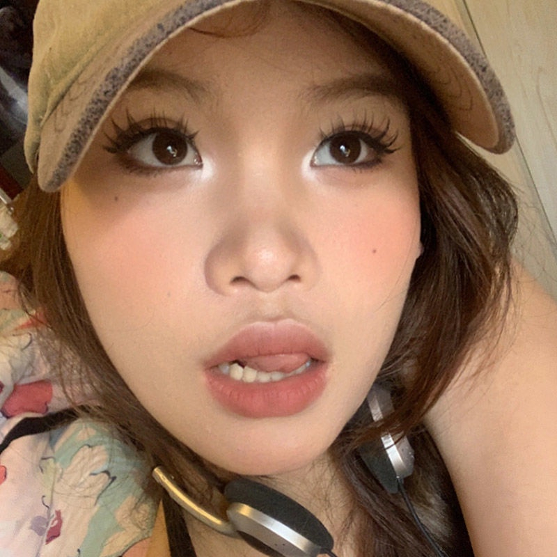 Phấn Mắt Bắt Sáng Sweet Mint Đầu Làm Sáng Tông Màu Da Dễ Sử Dụng 2.5g