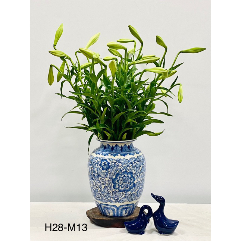 Bình cắm hoa men lam. Hàng vẽ kỹ thủ công, gốm sứ Bát Tràng cao cấp.