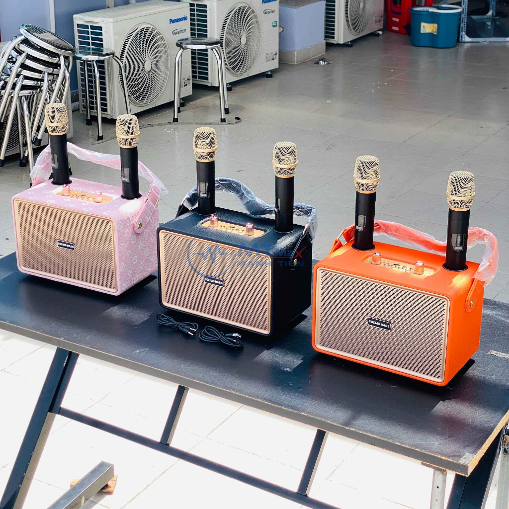 Loa Bluetooth Karaoke M4202 – Loa Xách Tay Kèm 2 Micro Không Dây, Thiết Kế Đẹp Mắt Và Chất Lượng Âm Thanh Xuất Sắc