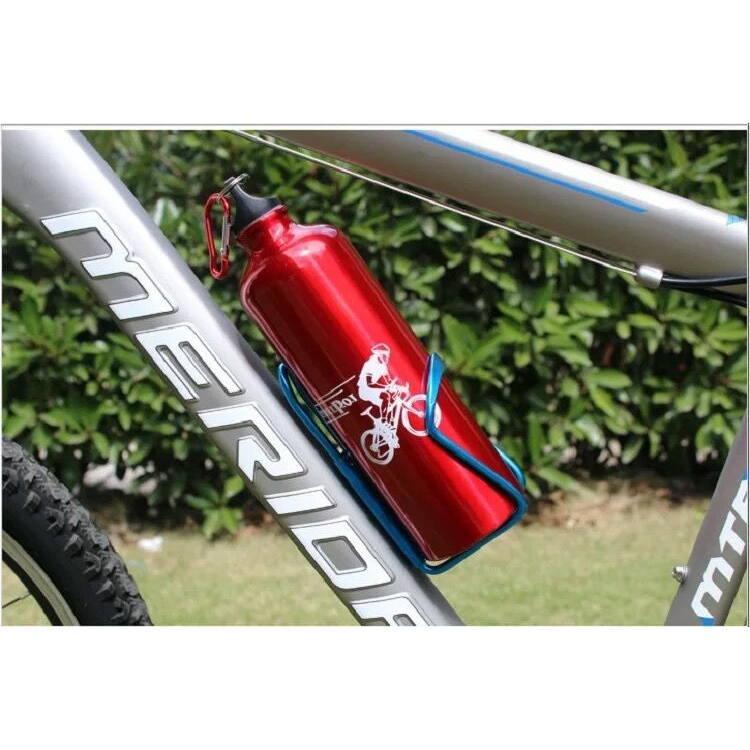 Bình nước nhôm treo gắn xe đạp thể thao loại 750ML siêu bền