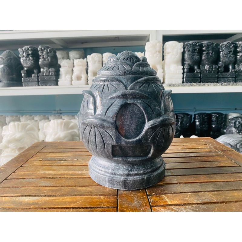 Hũ đựng tro cốt hình hoa sen đá Vân đen tự nhiên - cao 25cm