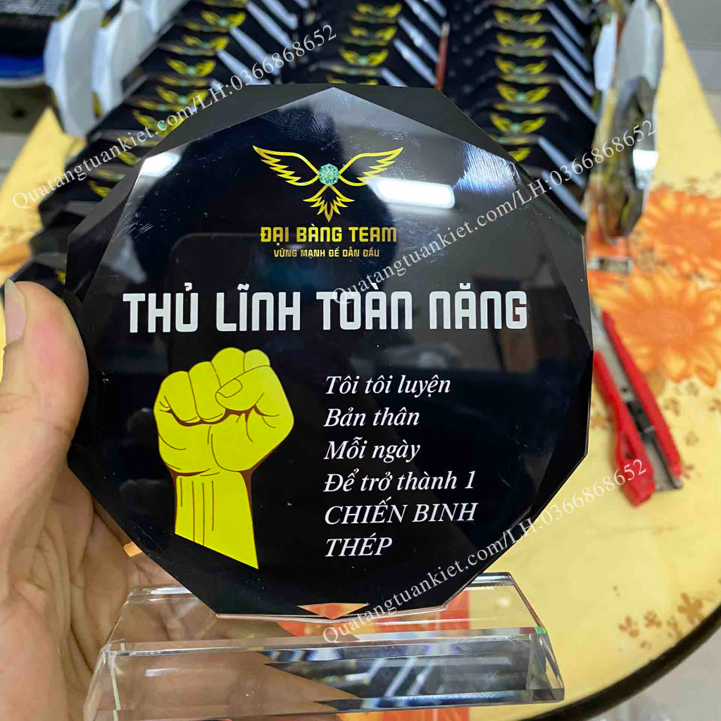 Cúp vinh danh pha lê k9 bát giác