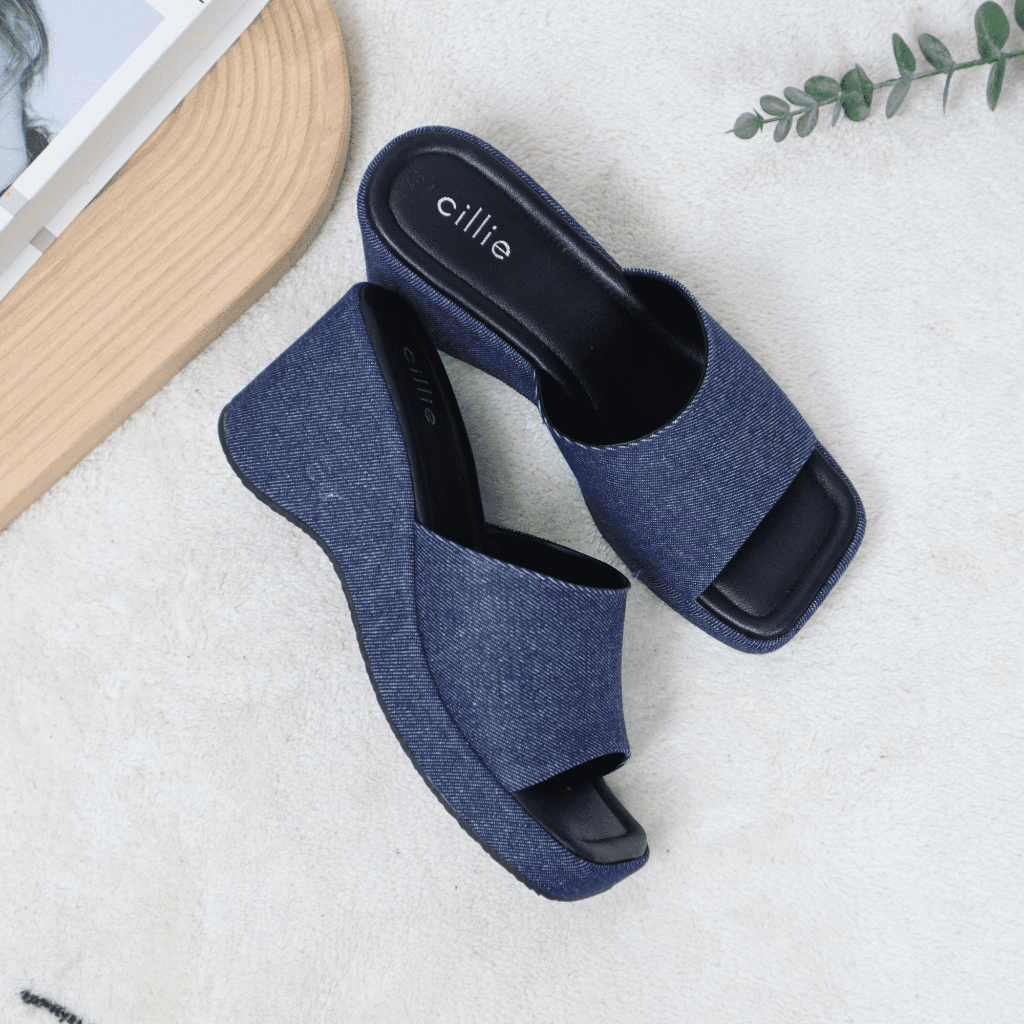 Guốc đế xuồng nữ quai ngang ôm chân cao 7cm 1071 ( FORM NHỎ 1 SIZE )