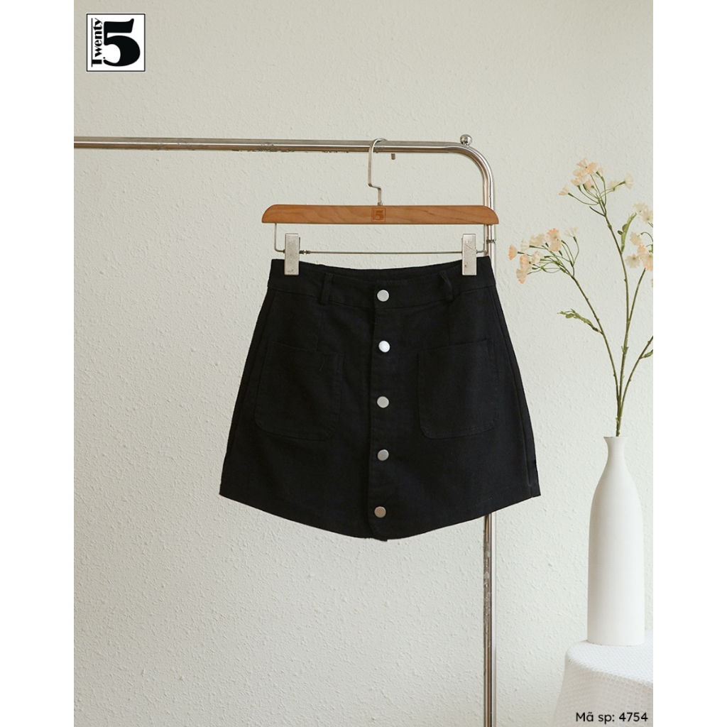 Quần Short Giả Váy Đính Cúc TWENTYFIVE 4754 - Chân Váy Chữ A Dáng Ngắn Trẻ Trung, Năng Động