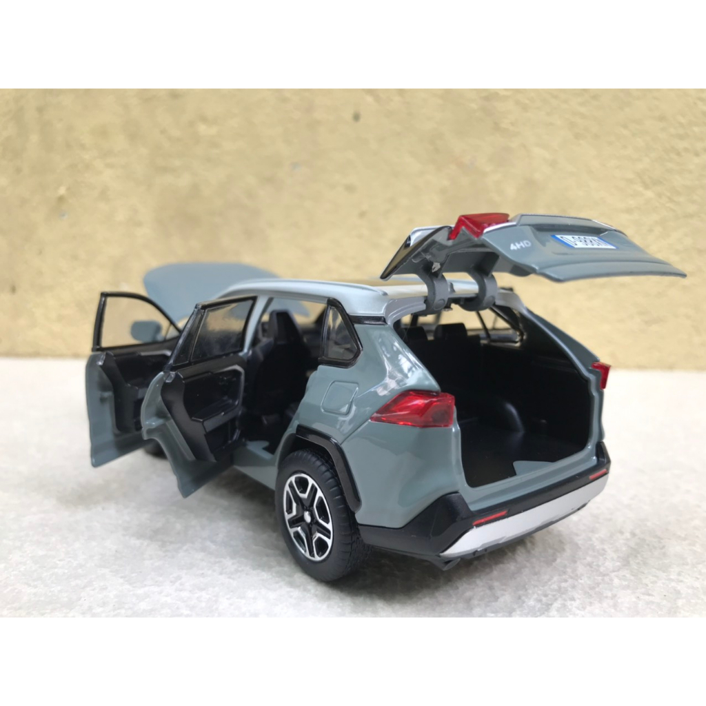 Mô hình xe ô tô Toyota RAV4 2024 tỷ lệ 1:32