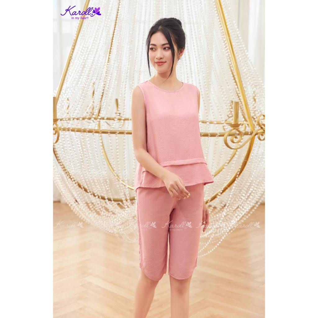 Bộ đồ mặc nhà Karoll quần lửng áo sát nách NH23.056