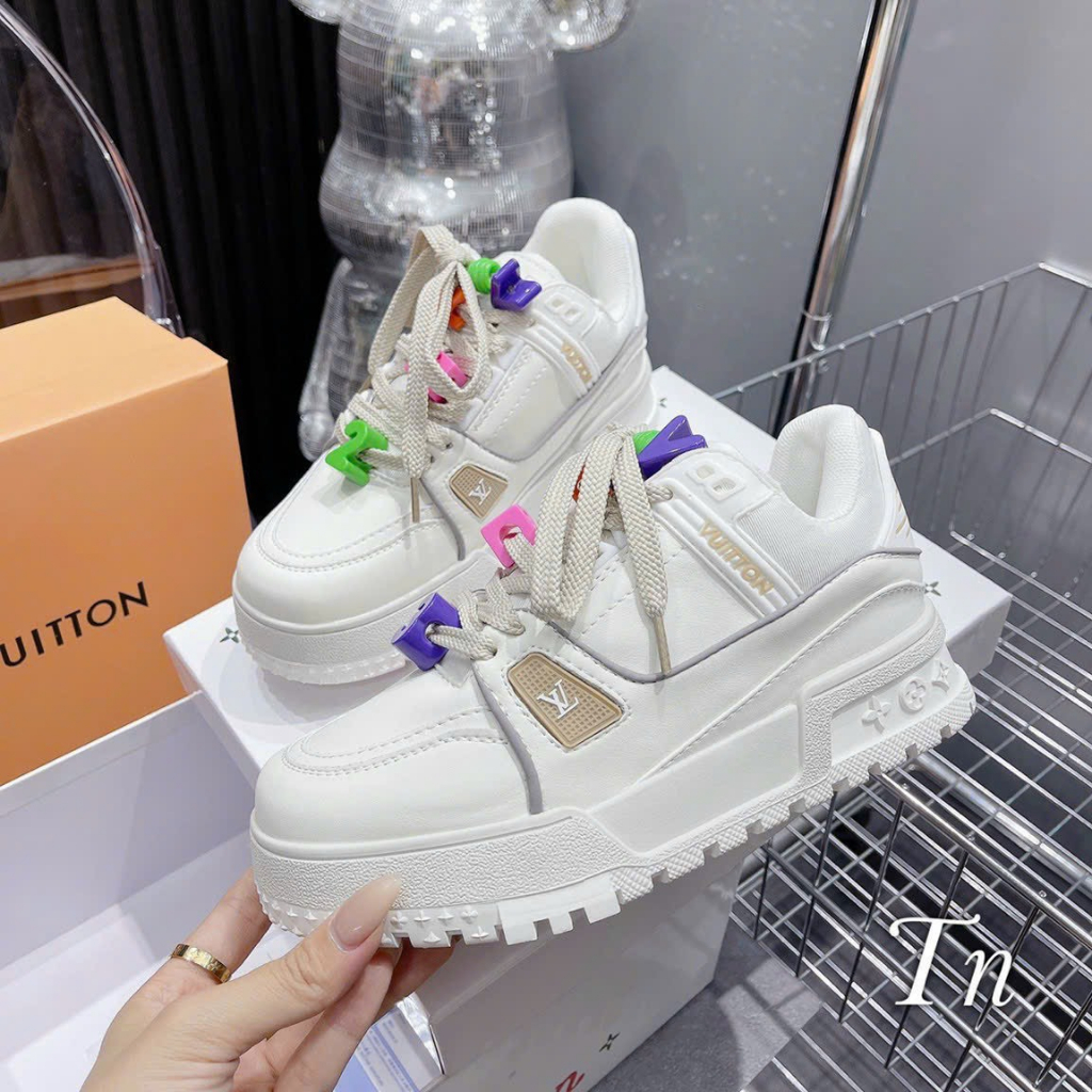 GIÀY THỂ THAO LV CHARM FORM ĐỨNG NÂNG ĐẾ