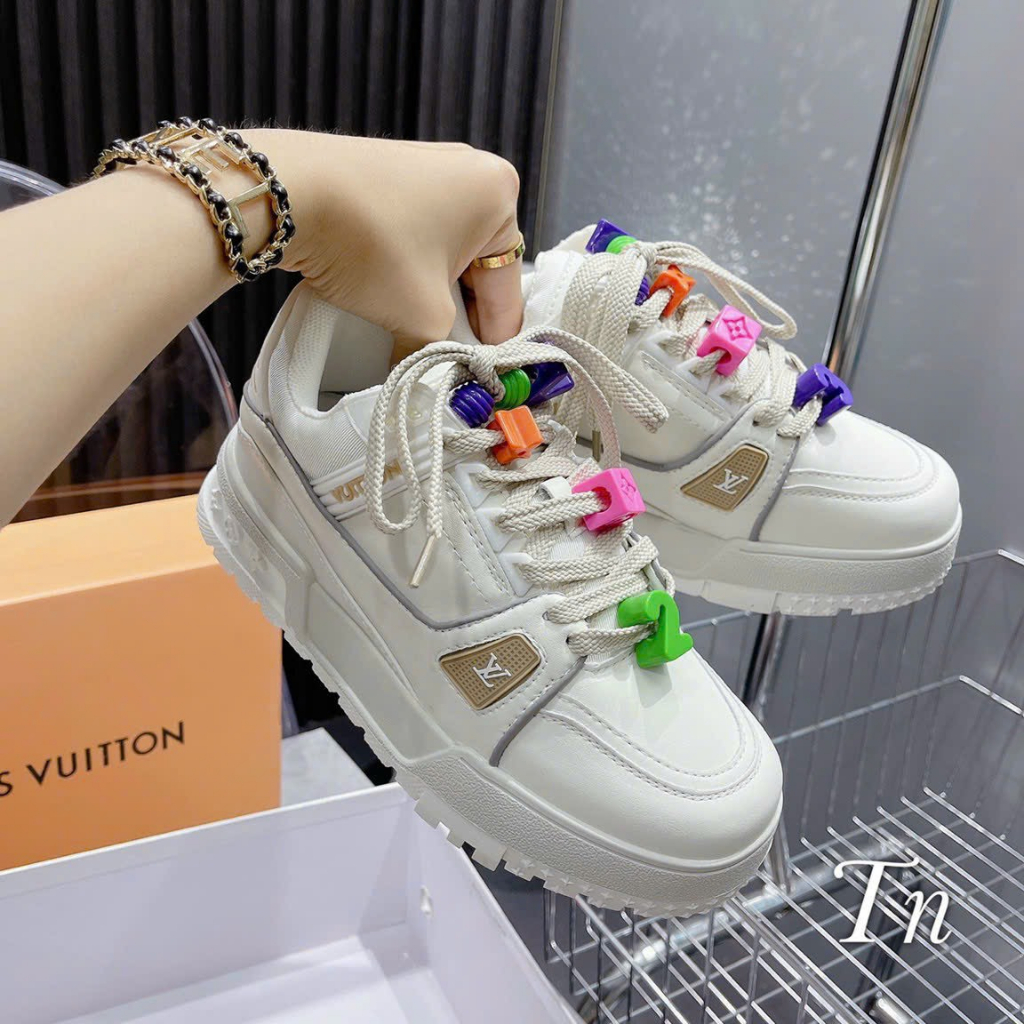 GIÀY THỂ THAO LV CHARM FORM ĐỨNG NÂNG ĐẾ