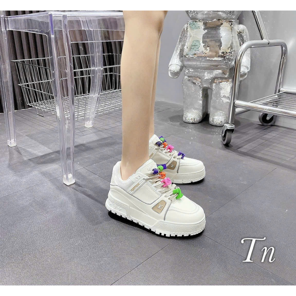 GIÀY THỂ THAO LV CHARM FORM ĐỨNG NÂNG ĐẾ