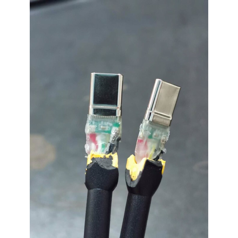 Cáp sạv nhanh C-C Dewalt chính hãng hàng ko hộp.