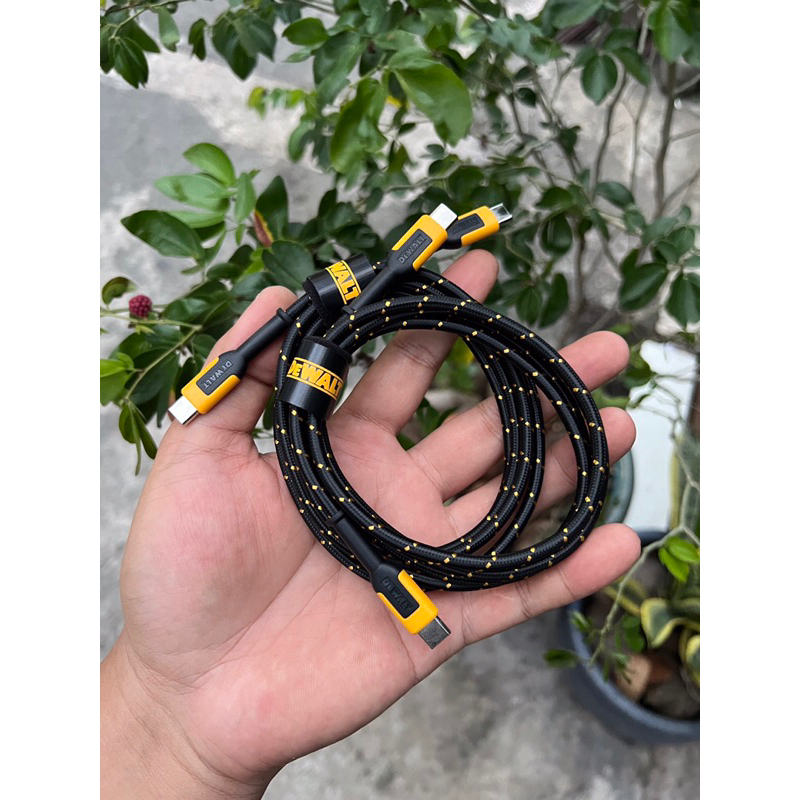 Cáp sạv nhanh C-C Dewalt chính hãng hàng ko hộp.