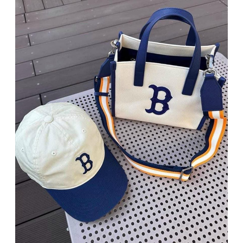 Túi Đeo Chéo MLB Boston Canvas Đủ Ba Màu và Combo Nón