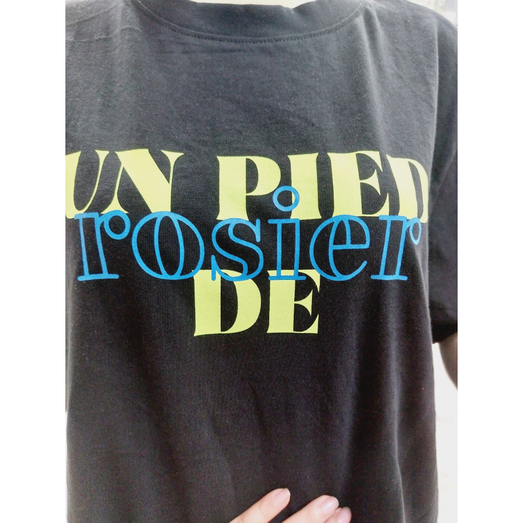 Áo phông nữ Un pied de rosier xuất Hàn. HA4832