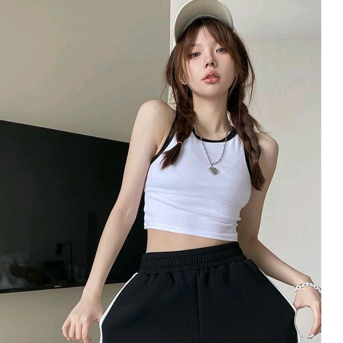 Áo thun croptop 3 lỗ from chuẩn body-phong cách thể thao