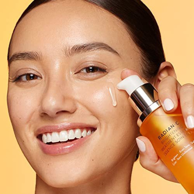 Nước dưỡng sáng da LANEIGE Radian-C Brightening Treatment Essence