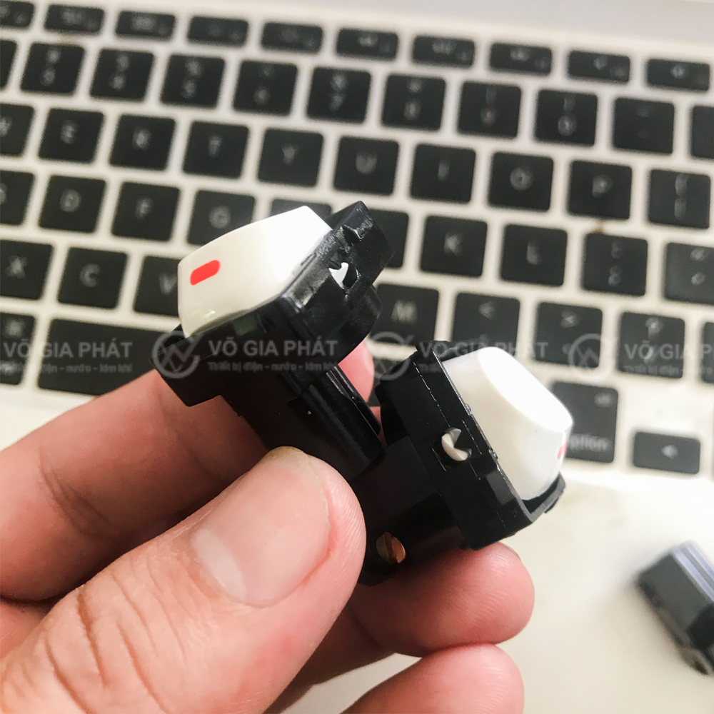 Hạt công tắc 1 chiều Sino Vanlock S30/1/2M