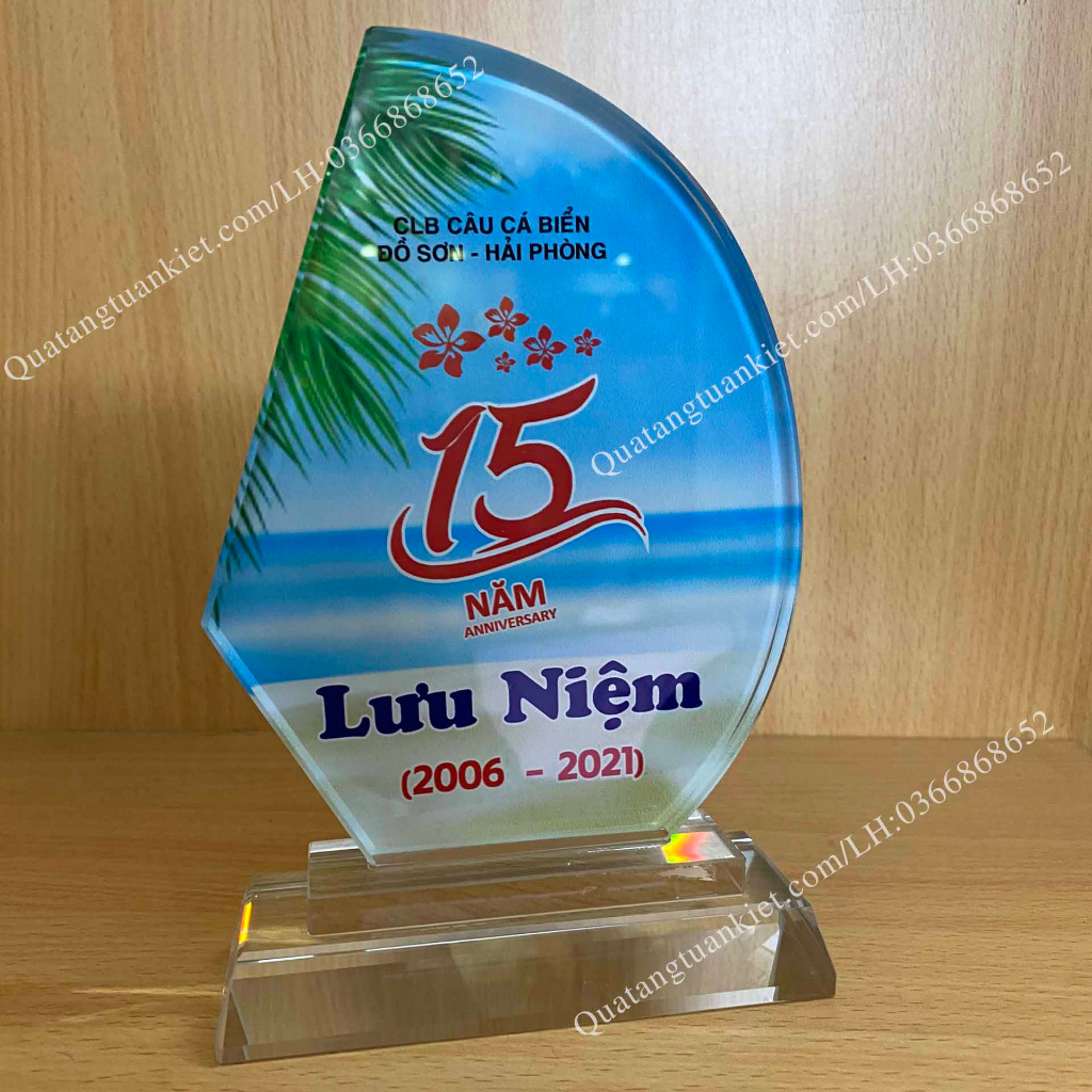 Cúp vinh danh pha lê K9 buồm thẳng cao cấp