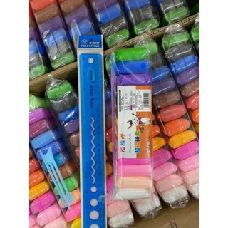 Đất nặn xốp tự khô, siêu nhẹ và an toàn cho bé, gồm 12 túi màu + dụng cụ nặn