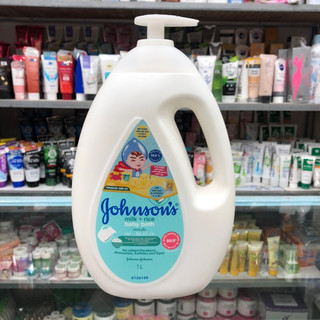 Sữa Tắm Dưỡng Ẩm Johnson’s Baby Chứa Sữa Và Tinh Chất Gạo 1000ml