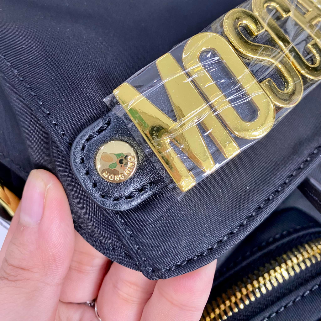 TÚI M0S Logo Lettering Nylon Shoulder