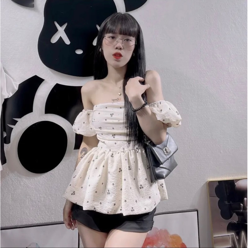 áo ống cúp trễ vai phía sau có bo thun