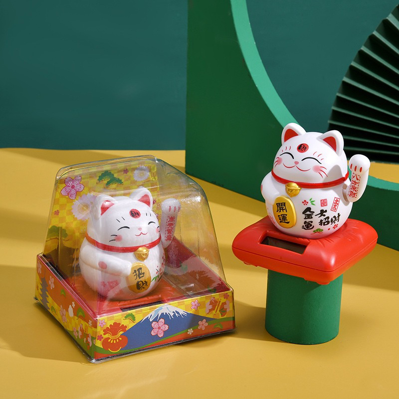 Mèo Thần Tài Năng Lượng Lắc Tay Vẩy Khách Để Taplo Xe, Quầy Thu Ngân
