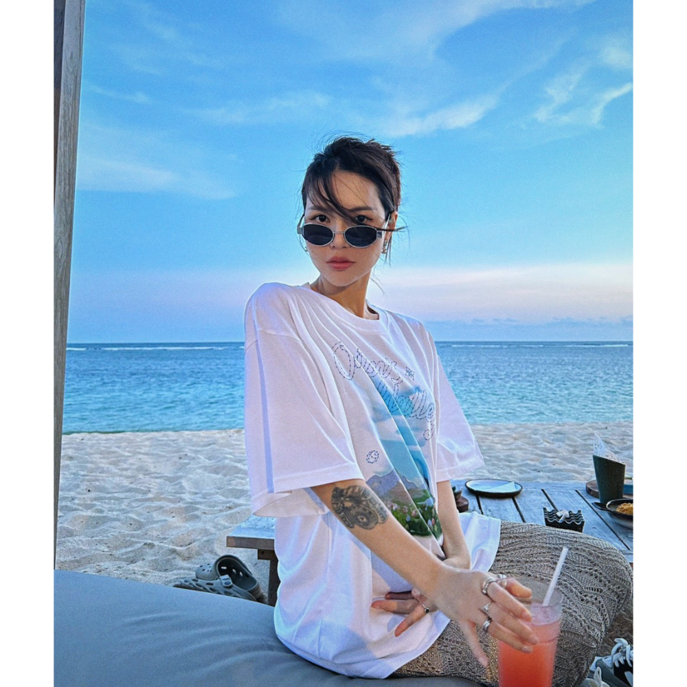 Áo thun unisex O'S Valley Tee màu trắng - Charm tee Onism