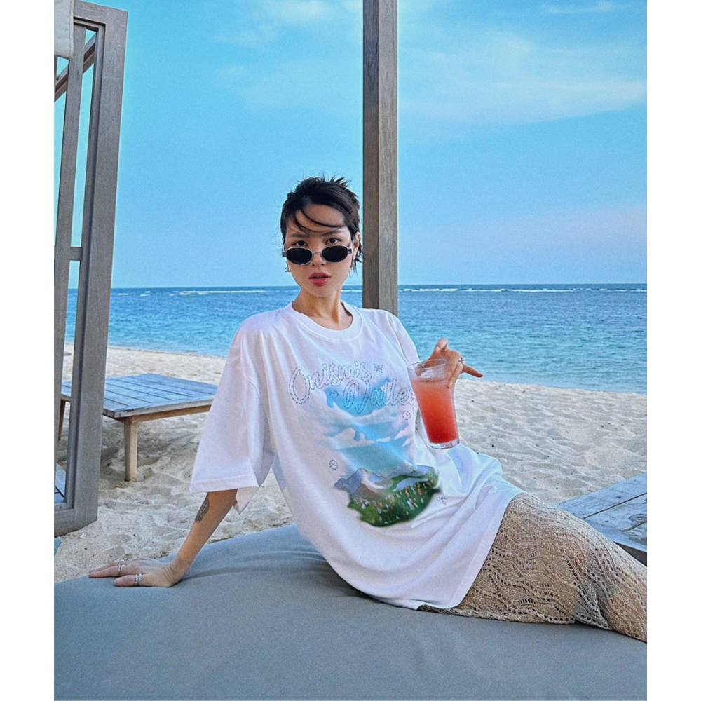 Áo thun unisex O'S Valley Tee màu trắng - Charm tee Onism
