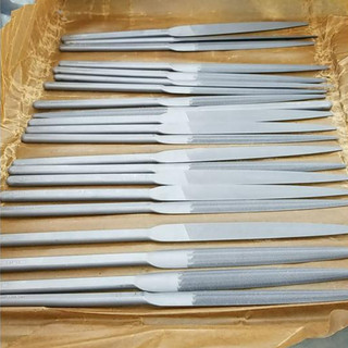 Dũa mo thụy sĩ 22cm 1 cây