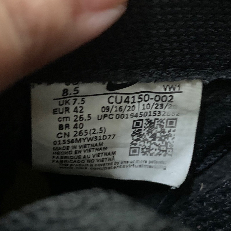 Giày chính hãng đã qua sử dụng