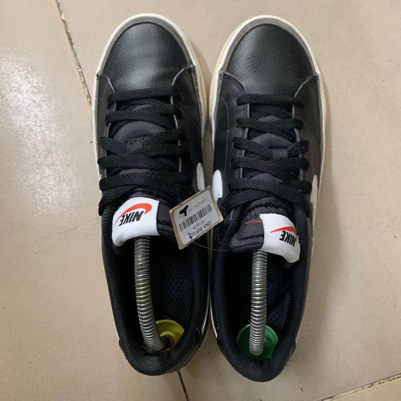 Giày chính hãng đã qua sử dụng