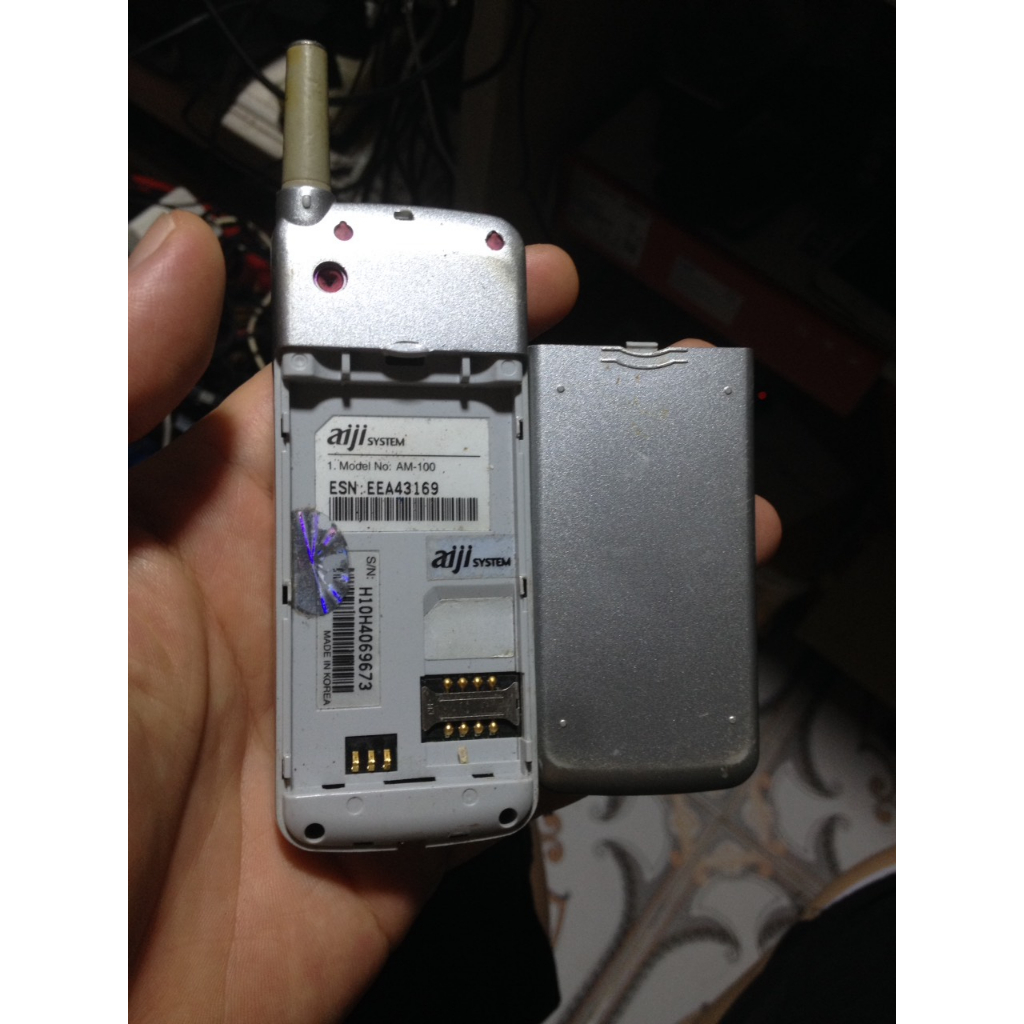 Xác EVNTelecom kèm bin, không sạc, không tét gì, không rõ tình trạng, bán xác anh em sưu tầm