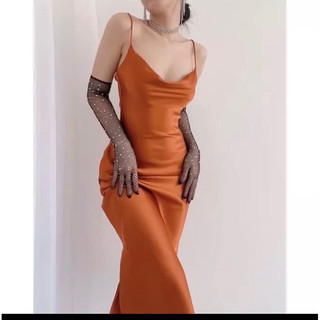 Đầm lụa 2 dây cổ đổ lụa silk cao cấp 2 dáng dài, ngắn xẻ tà màu cam cháy