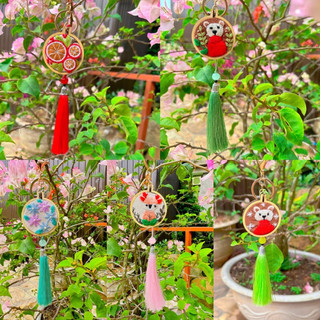 Khung gỗ mini thêu tay kèm móc khoá