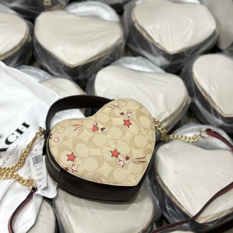 TÚI Coach heart crossbody bag