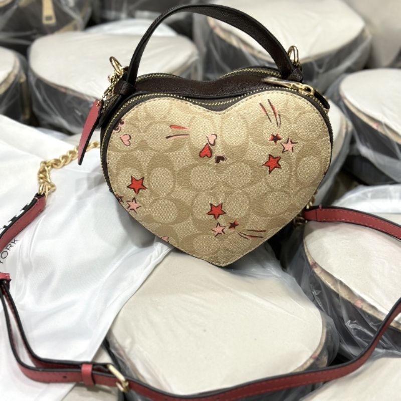 TÚI Coach heart crossbody bag