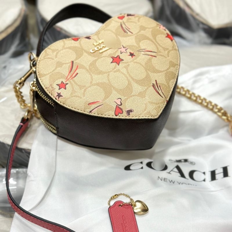 TÚI Coach heart crossbody bag