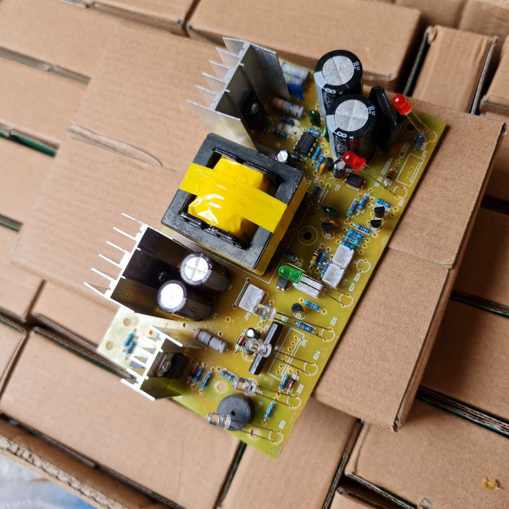 Mạch Sạc Acquy 12V - 24V Tự Động Dòng Sạc 10A