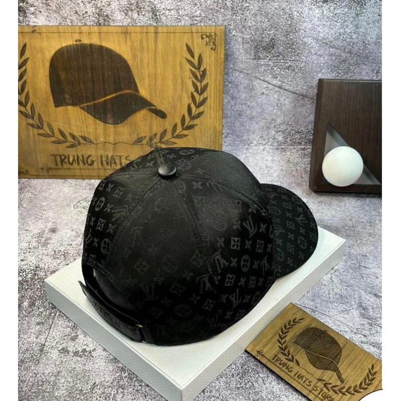 MŨ LƯỠI TRAI LV ĐEN IN 3D NỖI BẬT_NÓN KẾT LV ĐEN ĐƠN GIẢN CHUẨN HÀNG VNXK THỜI TRANG CAO CẤP