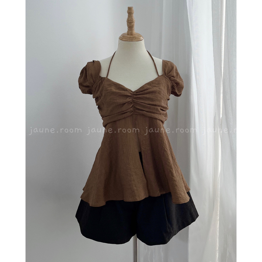 Áo bẹt vai JAUNE thiết kế xẻ tà trước NIKKI top