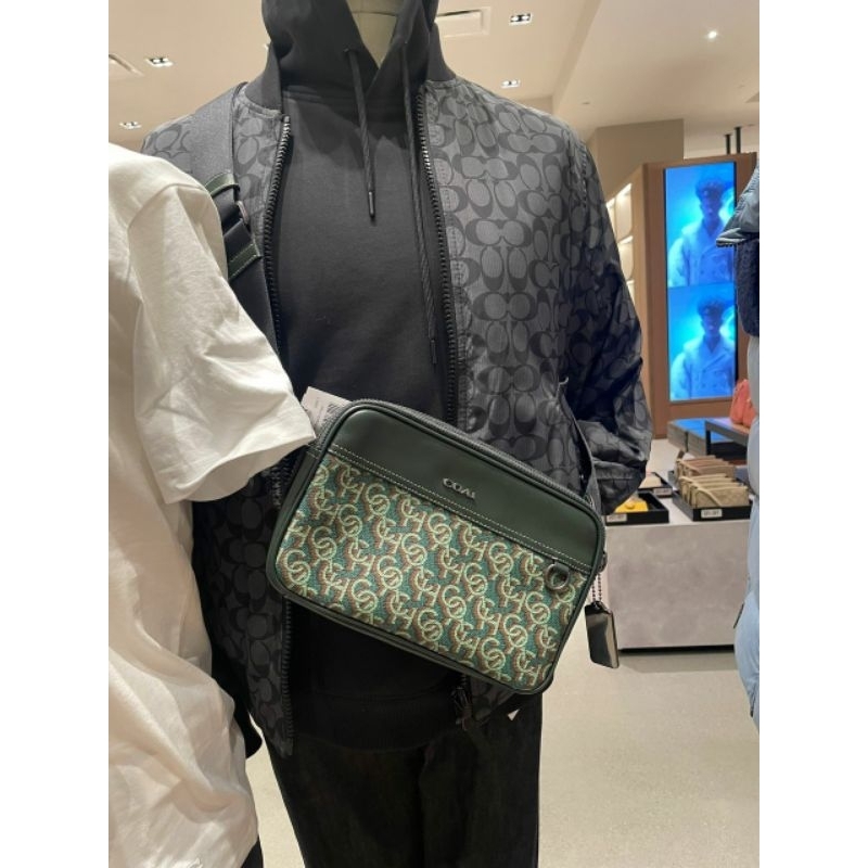 TÚI CHÉO NAM COACH GRAHAM With Coach Monogram Print