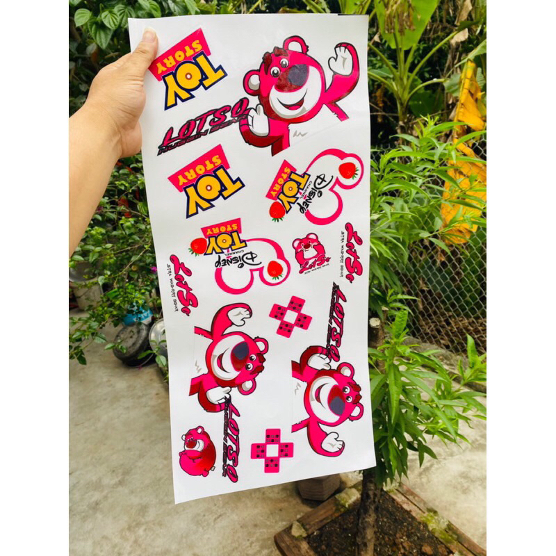 Tem trang Trí Xe Gấu Dâu Mẫu Mới 2023 Cực Hót