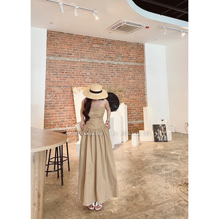 And Casually / Váy quây trơn xếp li ngực ( khoá sau )