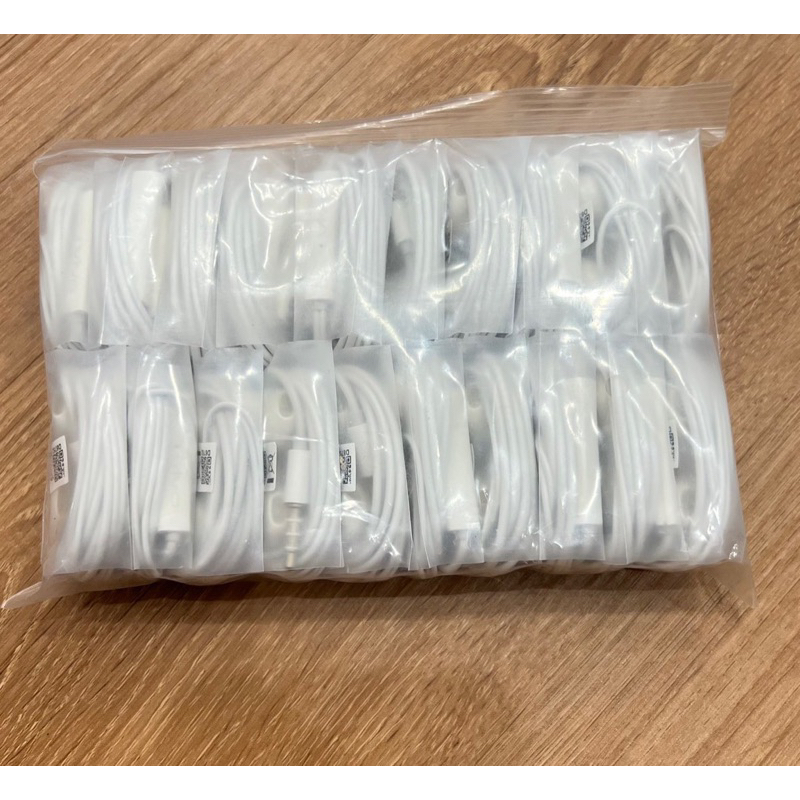 Tai nghe vivo đàm thoại có dây