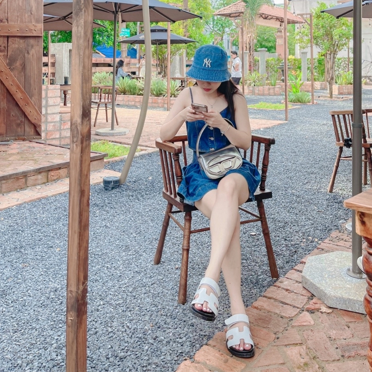 Mũ bucket MLB Boston nón tai bèo vành tròn thêu chữ B chất jean full tem tag - PASIO