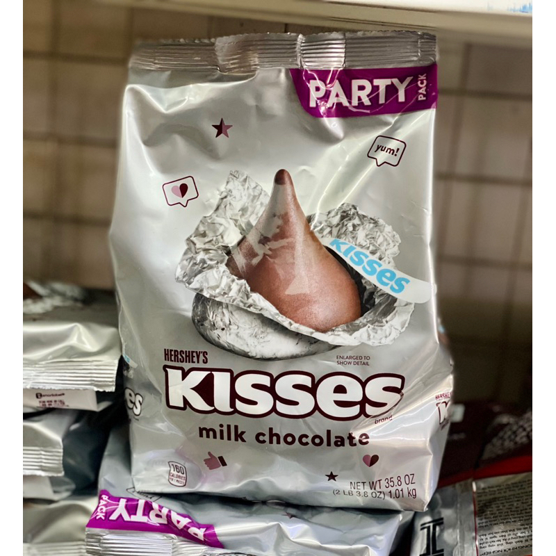 Kẹo Socola Mỹ Sữa Núm Vú Hershey’s Kisses Milk Túi 1.01kg
