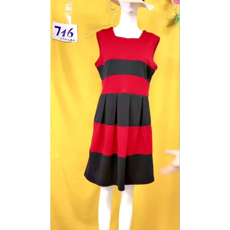 đầm xòe đỏ size L. S716
