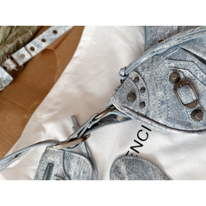 Túi Xách Balenciaga Denim Size 25  -  By Anh Dinh Phuong