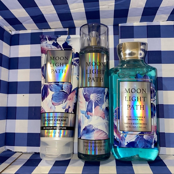 Sản Phẩm Tắm Dưỡng Xịt Thơm Toàn Thân Lưu Hương Mịn Da Bath & Body Works - Moonlight Path